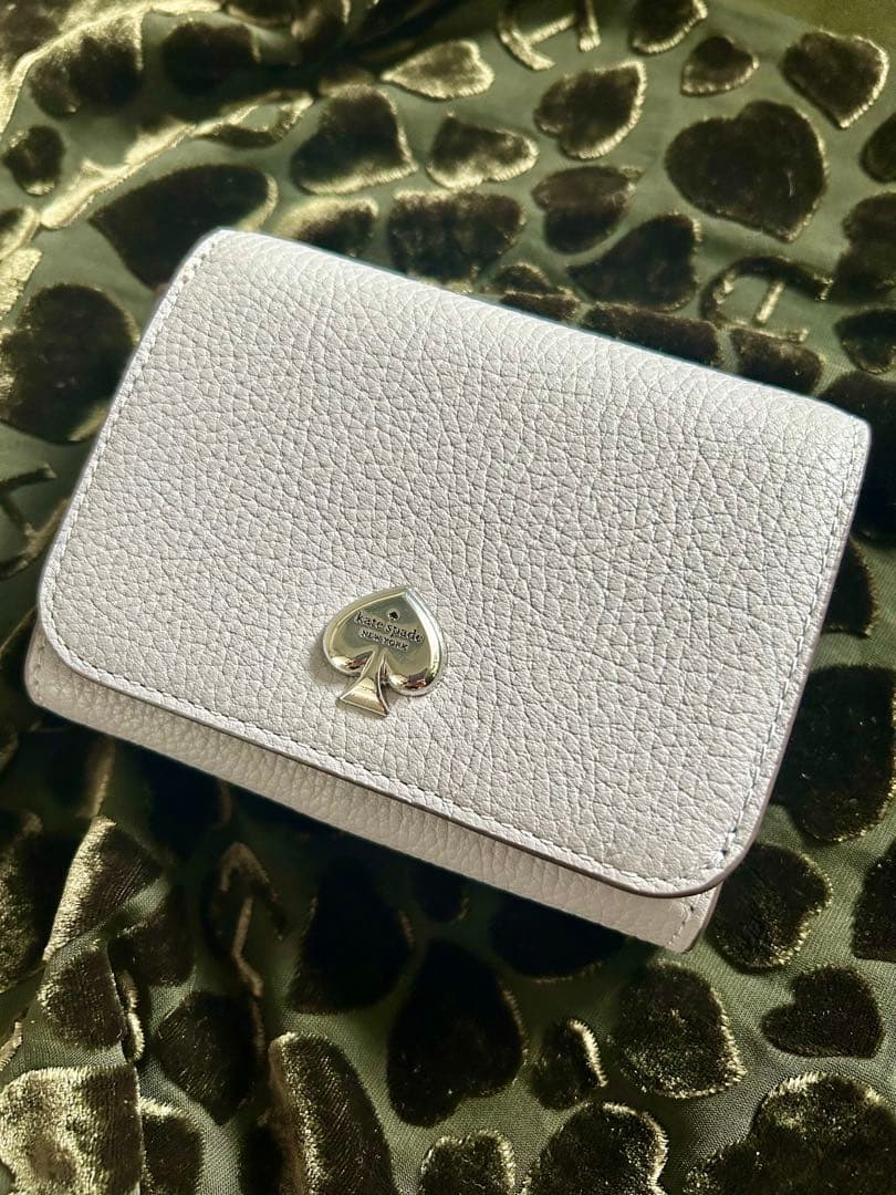 新品・未使用『ケイトスペード 2つ折り財布』