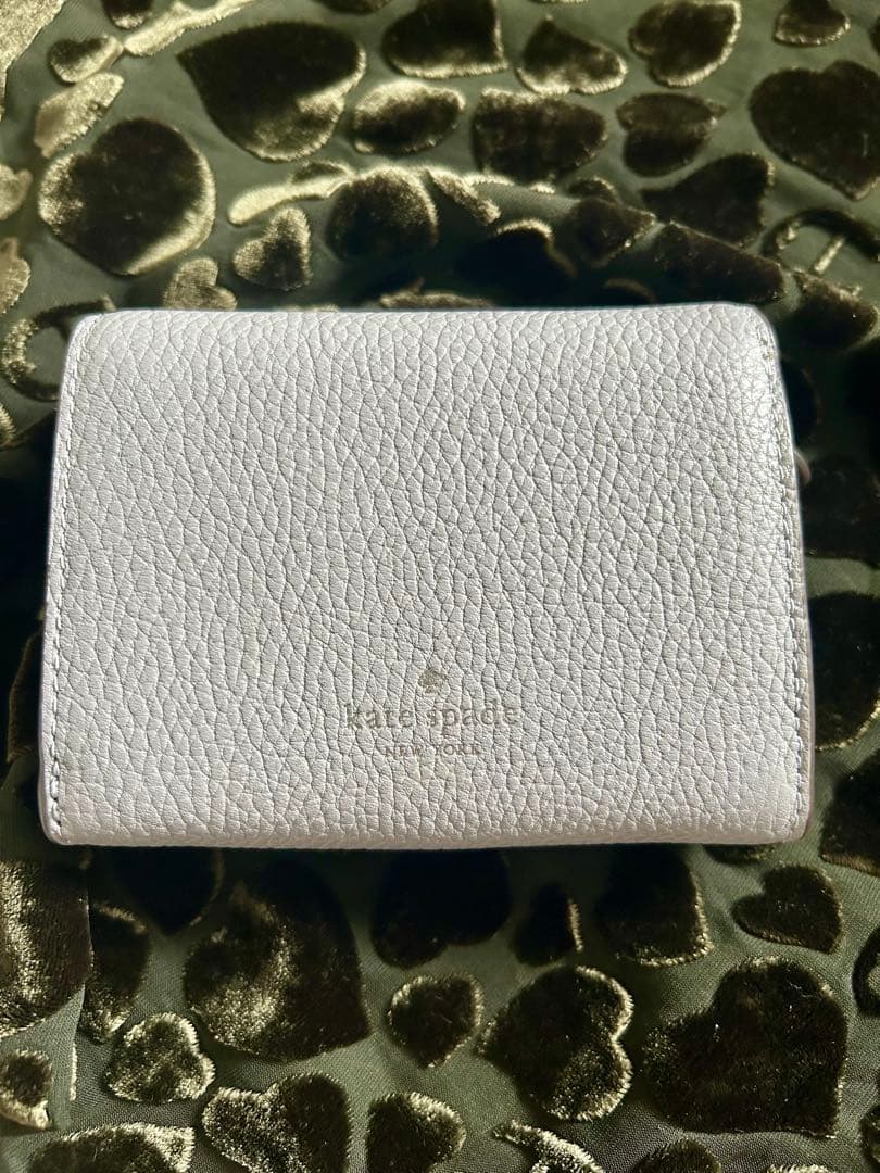 新品・未使用『ケイトスペード 2つ折り財布』