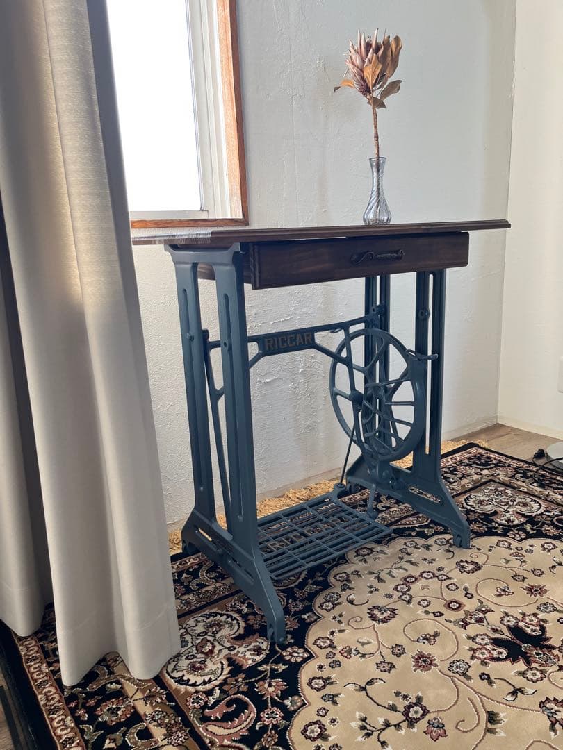 RICCAR アンティークテーブル