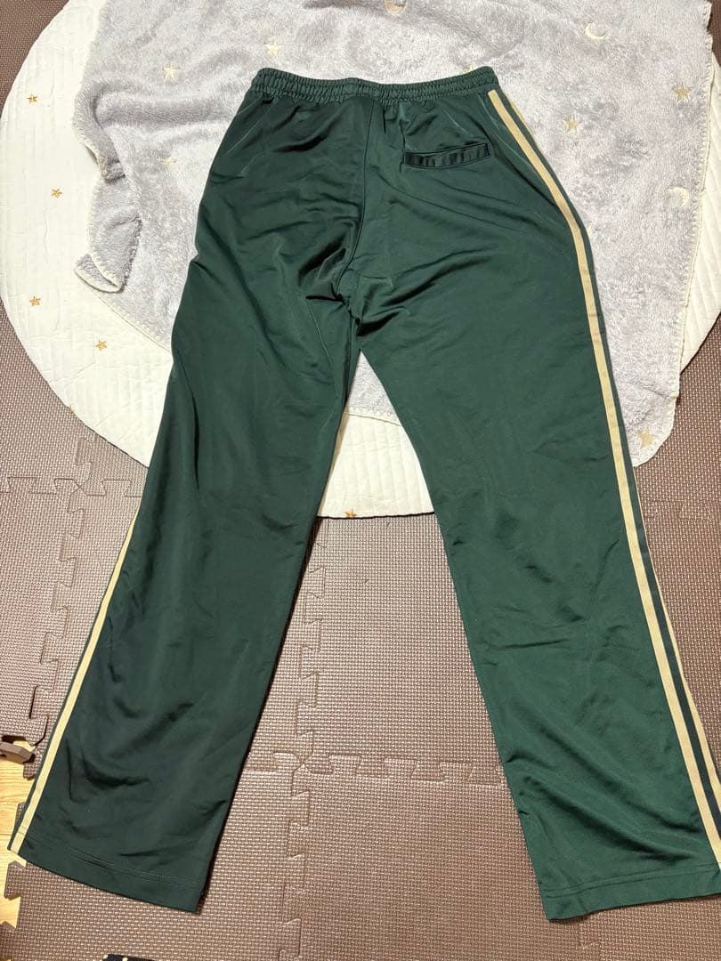 adidas トラックパンツ　グリーン　XS