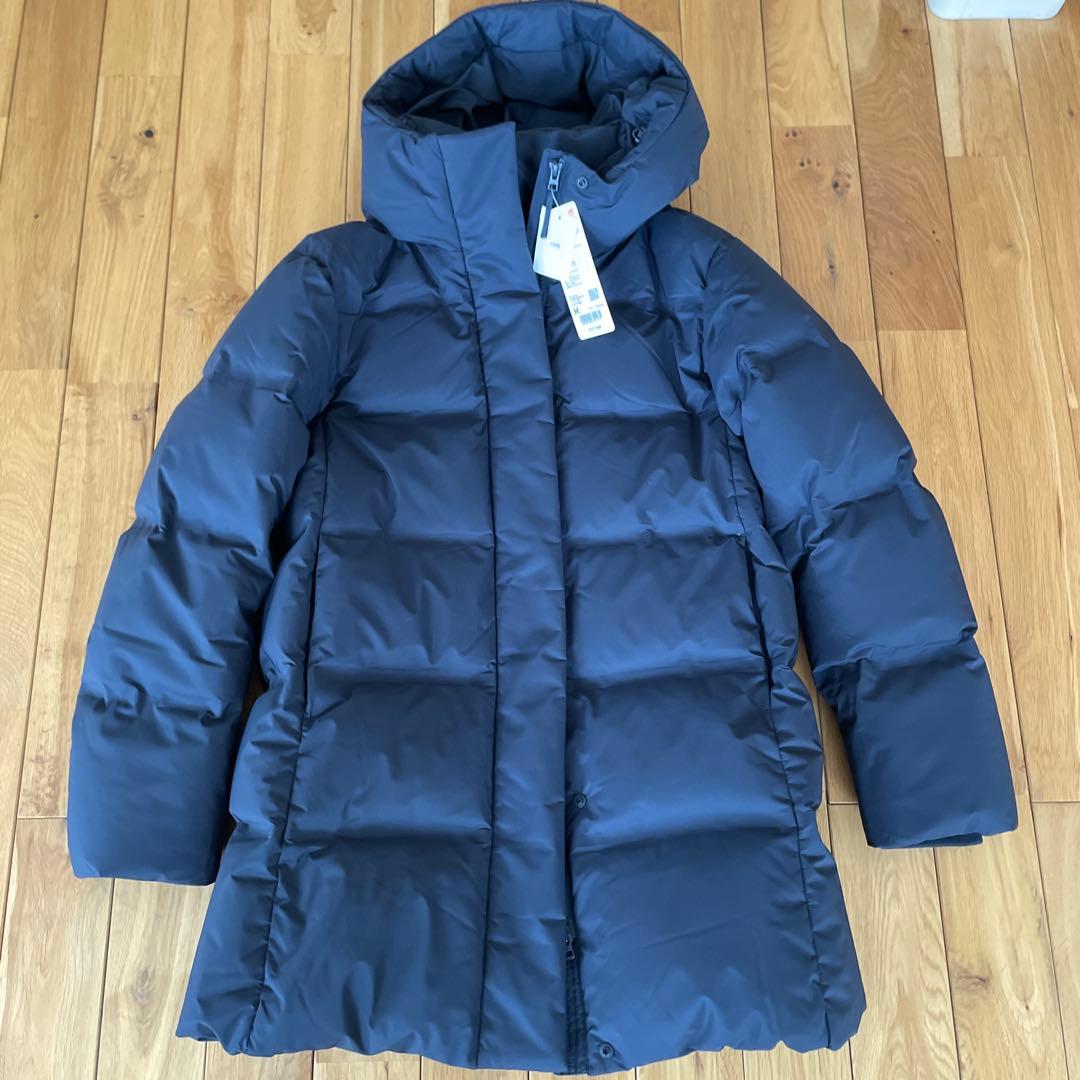 新品　タグ付き　今季　ユニクロ　シームレスダウンショートコート　M