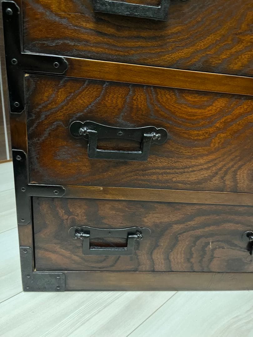 木製 4段箪笥 和箪笥　アンティーク　焦茶　民芸家具　和風