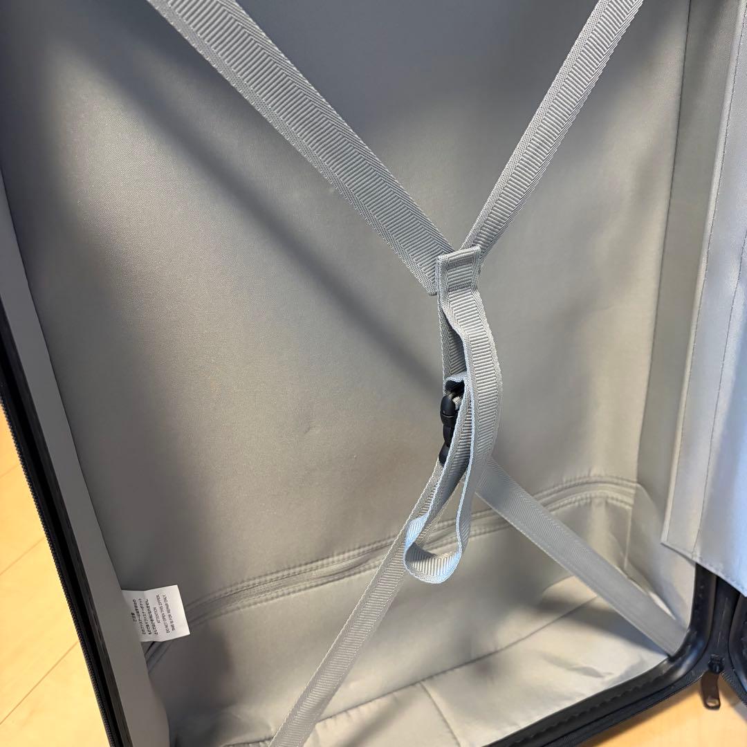 無印　キャリー　ケース　4輪 ネイビー