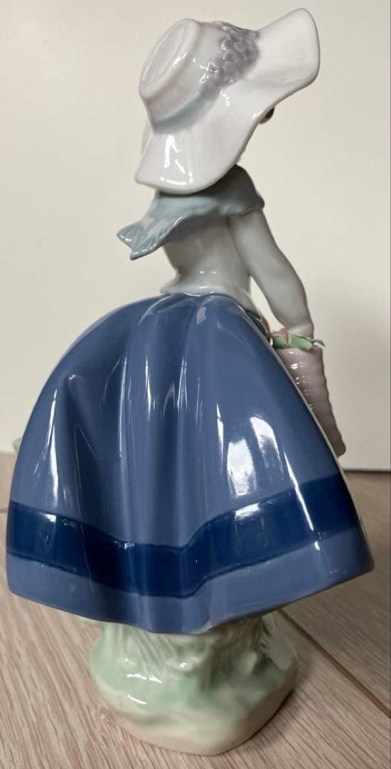 ⭐️美品⭐️リヤドロ人形　LLADRO きれいな花ばかり