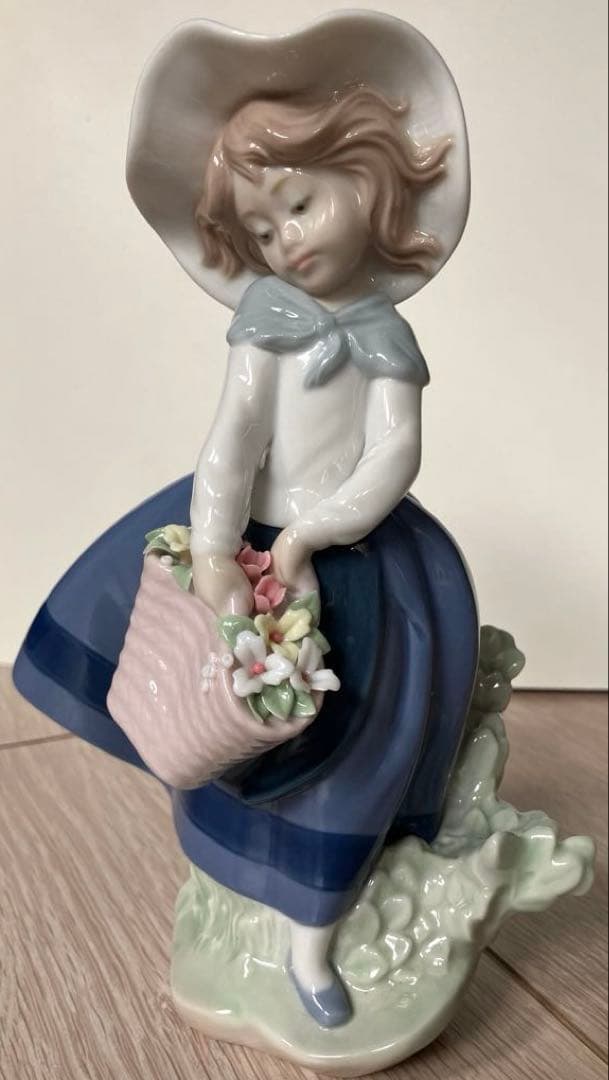⭐️美品⭐️リヤドロ人形　LLADRO きれいな花ばかり