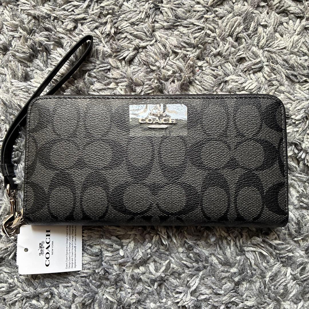 COACH コーチ 長財布　黒　ブラック　シグネチャー　新品未使用　ストラップ