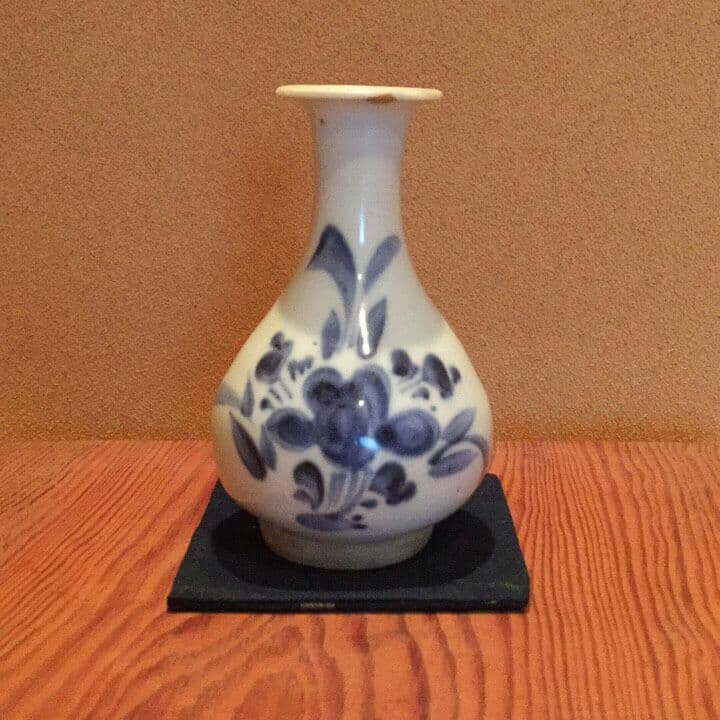 名品 希少 徳化窯 ( 花紋 花瓶 ) 中国美術 東洋美術