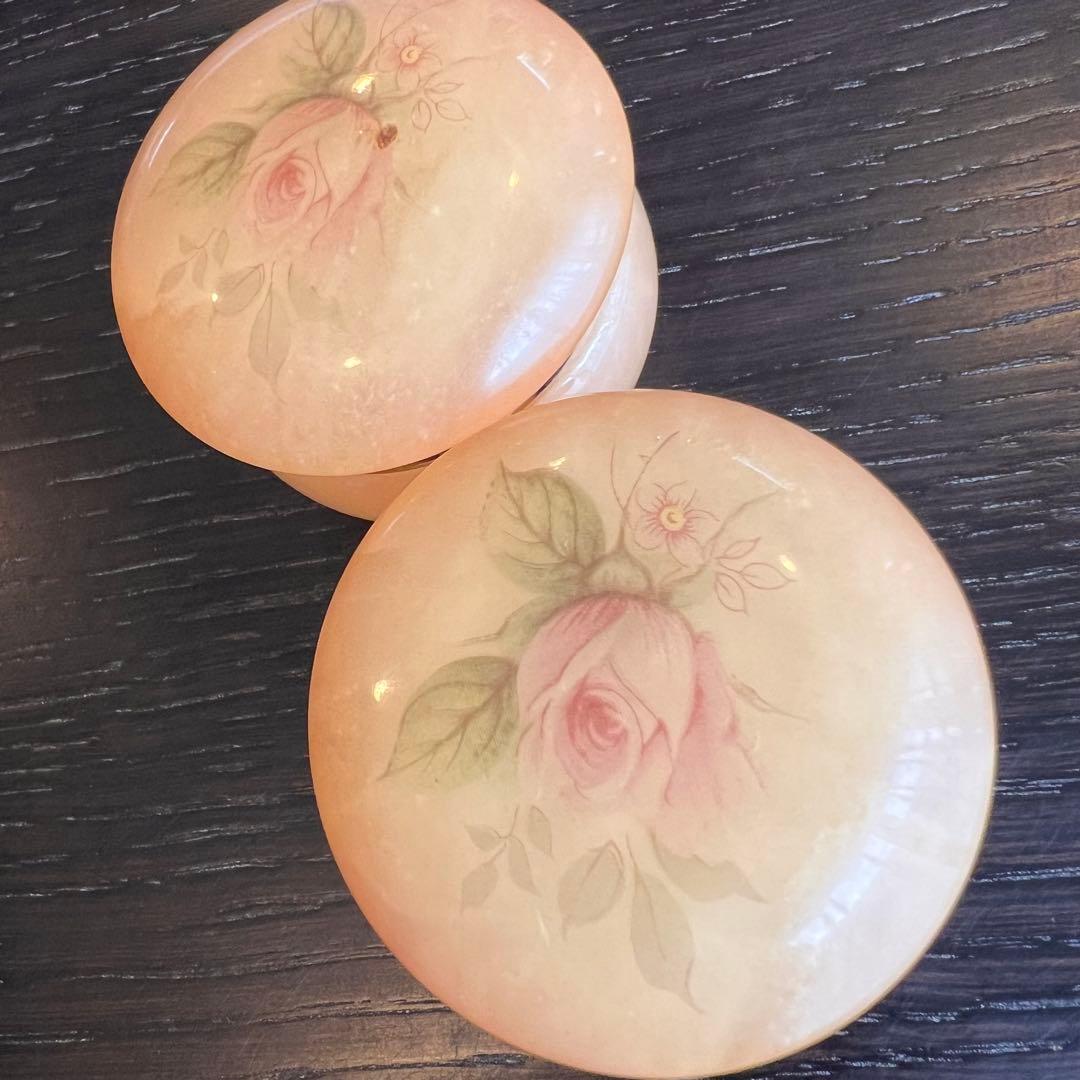 アンティーク　アラバスターバラ模様のオレンジ色アクセサリーケース　２個セット