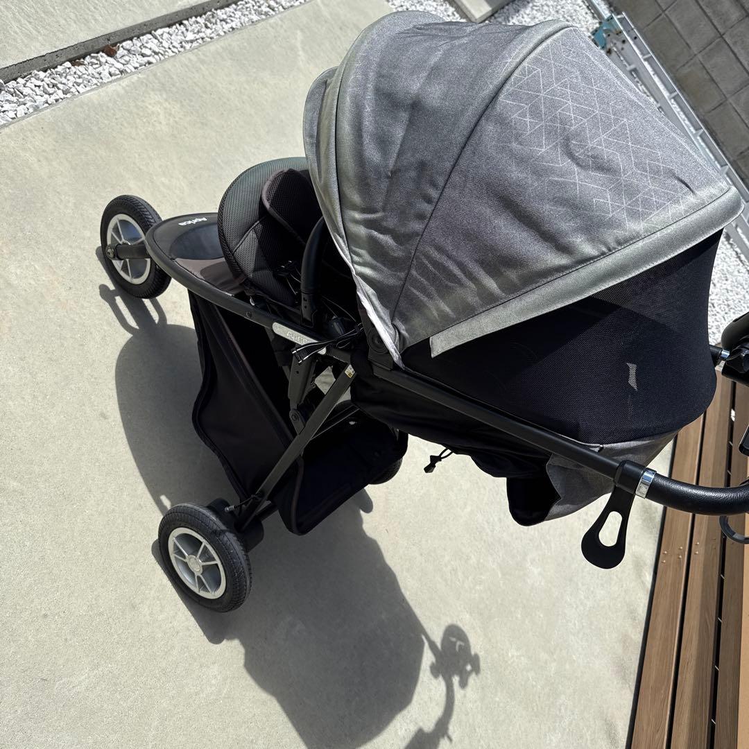 早い者勝ち　美品　Aprica スムーヴベビーカー グレー　3輪　走行問題なし