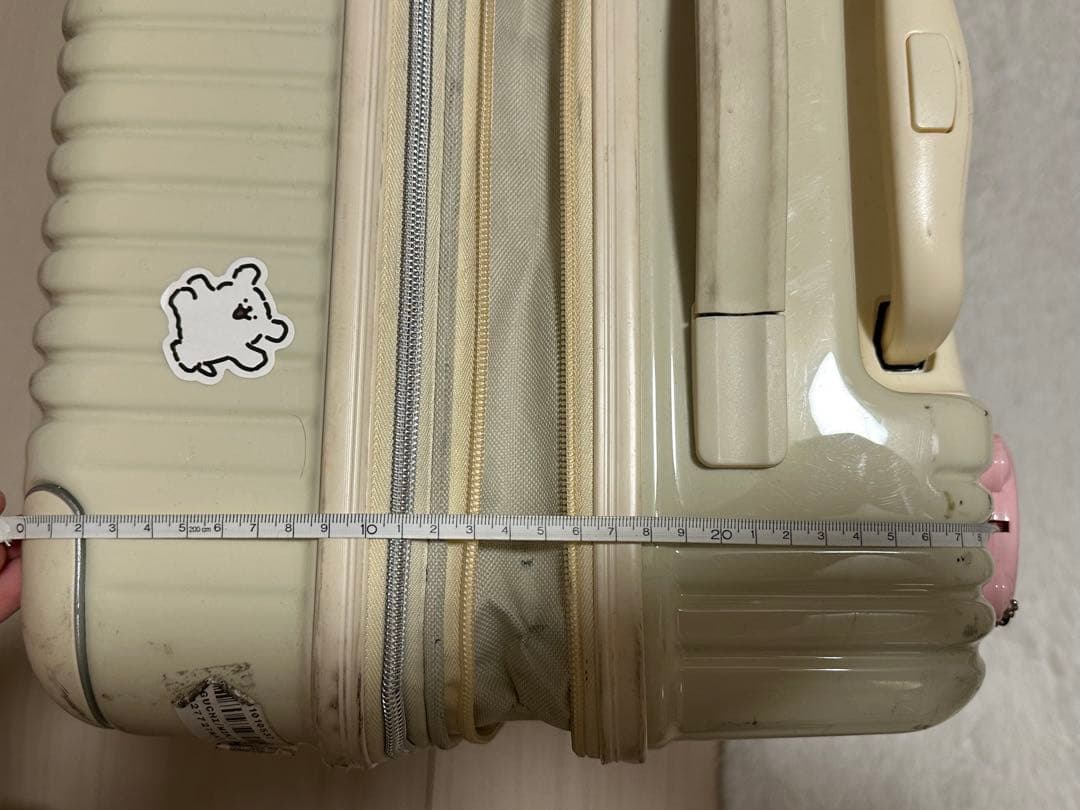 白色スーツケース拡張ファスナー付／鍵2本付属（公開は12/16まで）