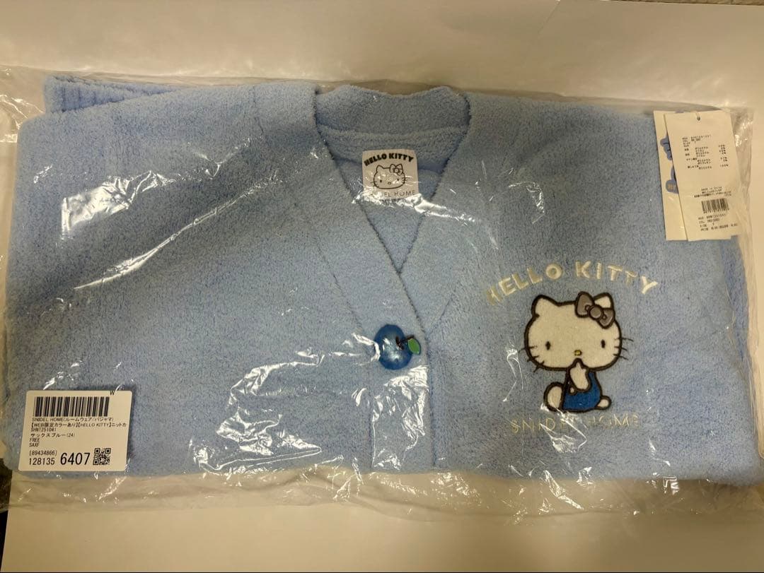 スナイデルホーム　ハローキティ 水色 ルームウェアセット