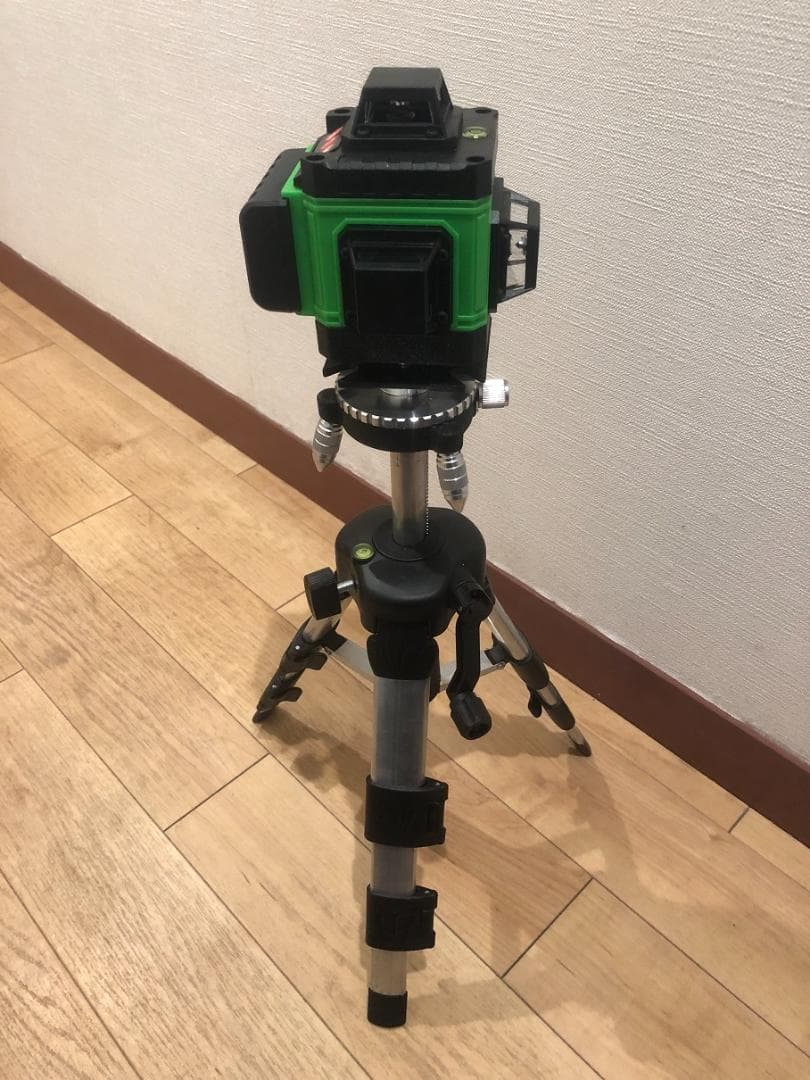 16ライングリーンレーザー墨出し器水平器4D水準器/墨だし器/墨出し機/三脚付き