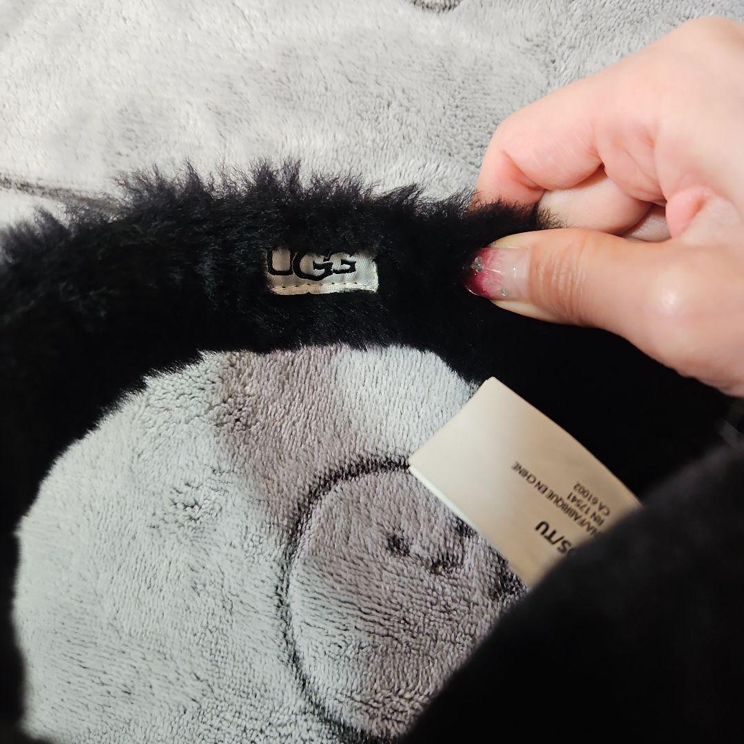 ugg イヤーマフラー　ブラック