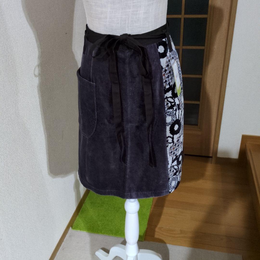 【新品・未使用❢】【最終価格】【ホットマン紫色 花柄エプロン】サイドポケット付き