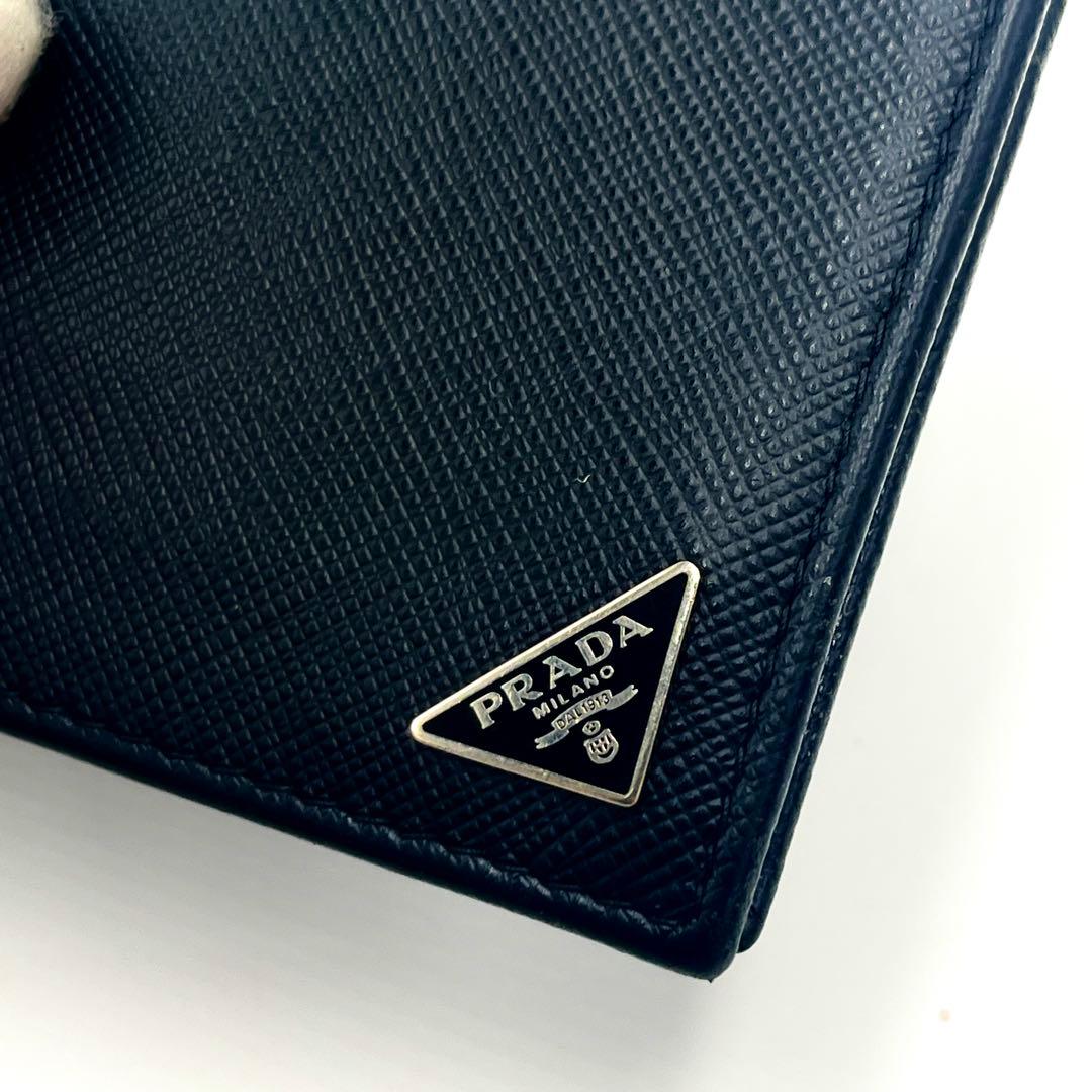 【極美品】プラダ マネークリップ サフィアーノ 二つ折り財布 ブラック