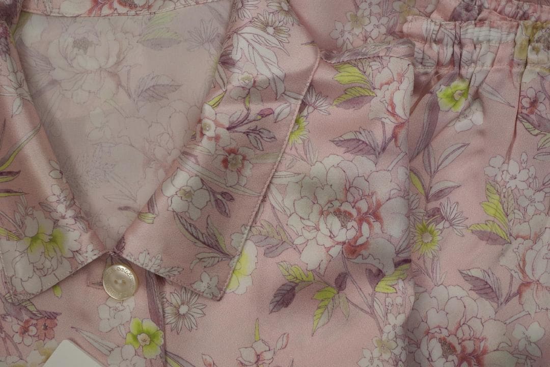 【新品】ミラショーン mila schon 女性用シルクパジャマ（L）№a41