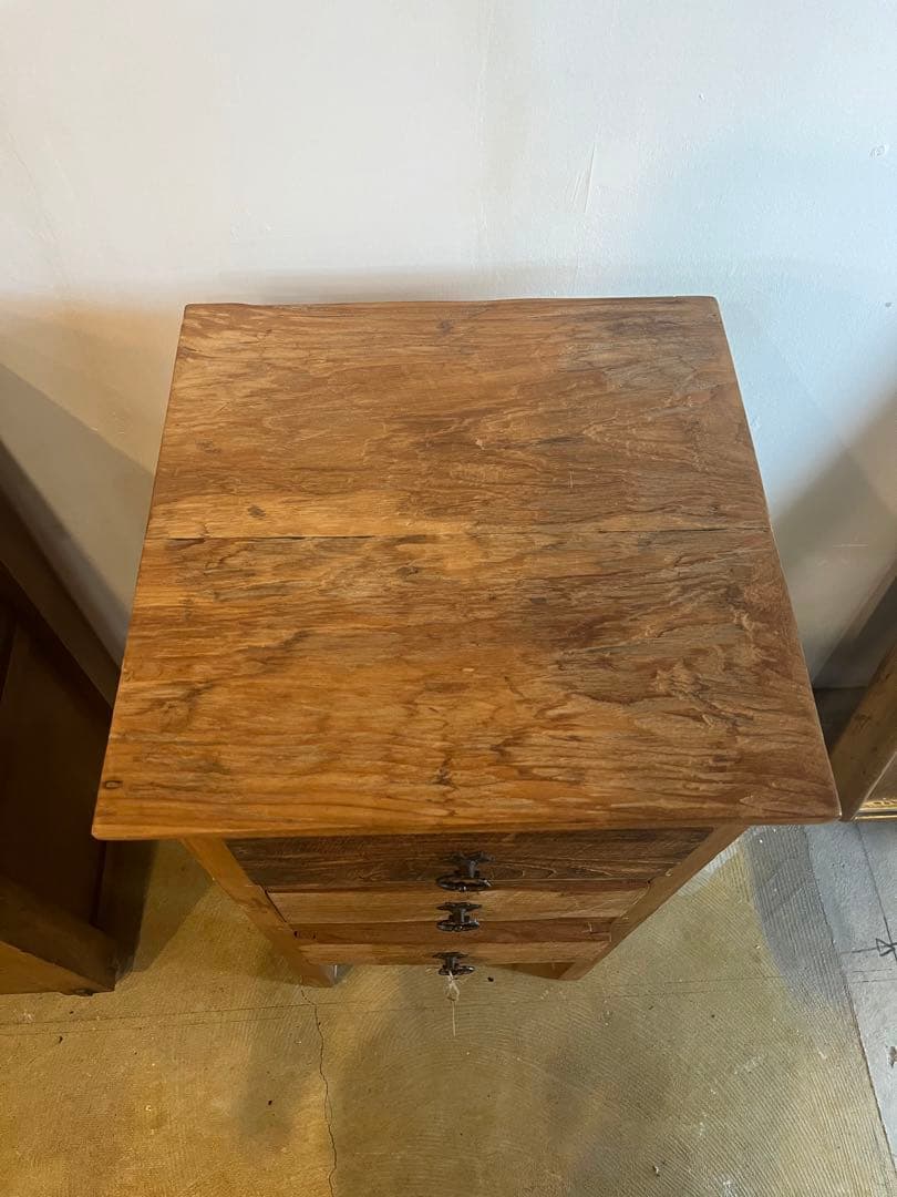 木製　チェスト