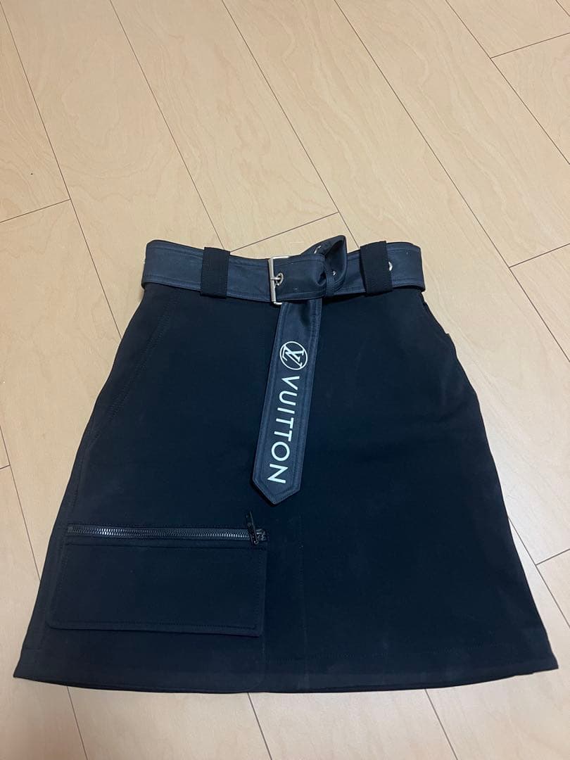 LOUIS VUITTONルイヴィトン スカート