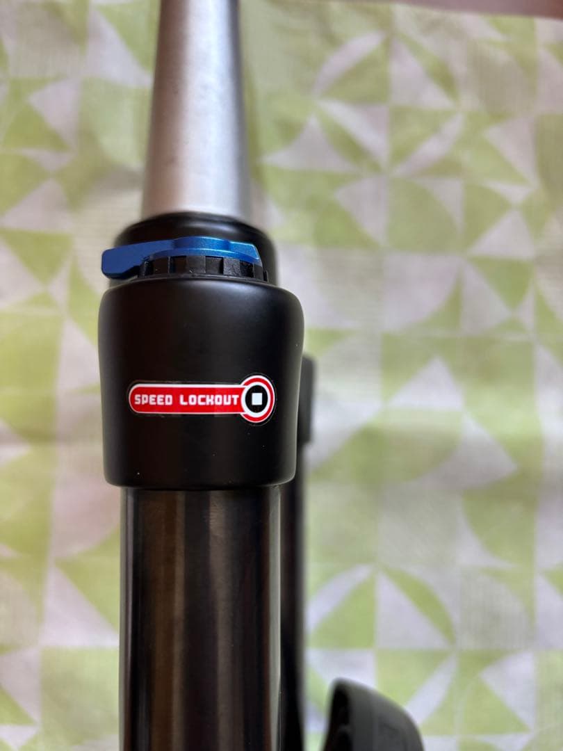 SR SUNTOUR XCR 29インチサスペンションフォーク