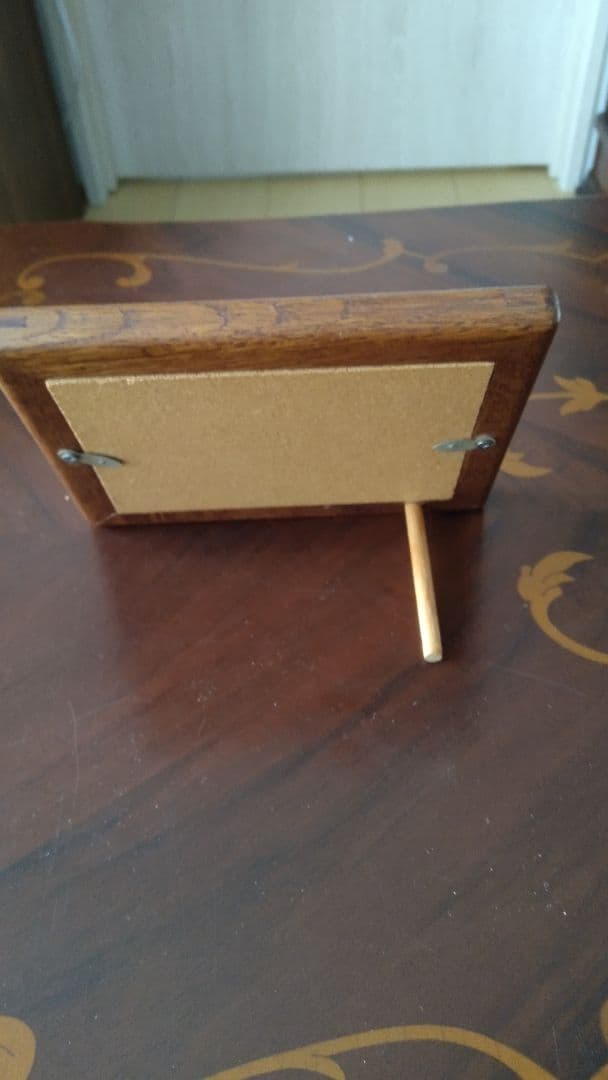 高級感溢れるオークヴィレッジ フォトスタンド 大、小 セット