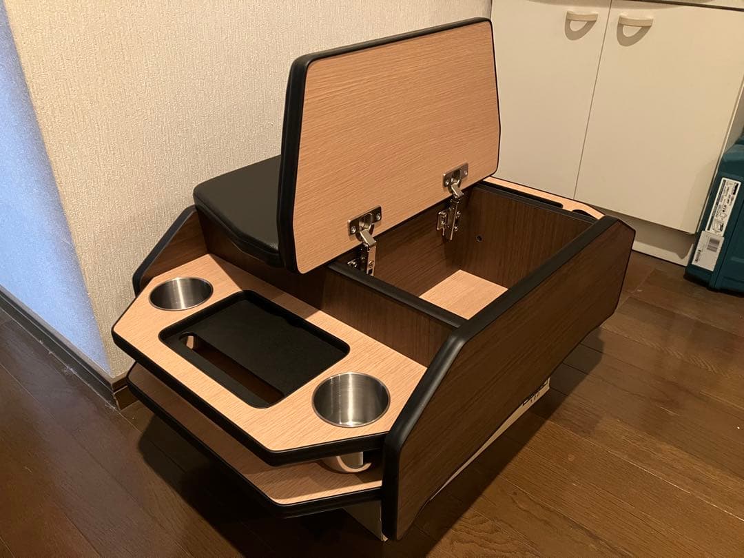 ユウページ② 200系　ハイエース　ワイド　コンソール