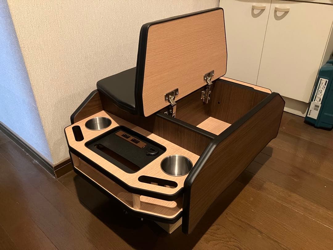 ユウページ② 200系　ハイエース　ワイド　コンソール