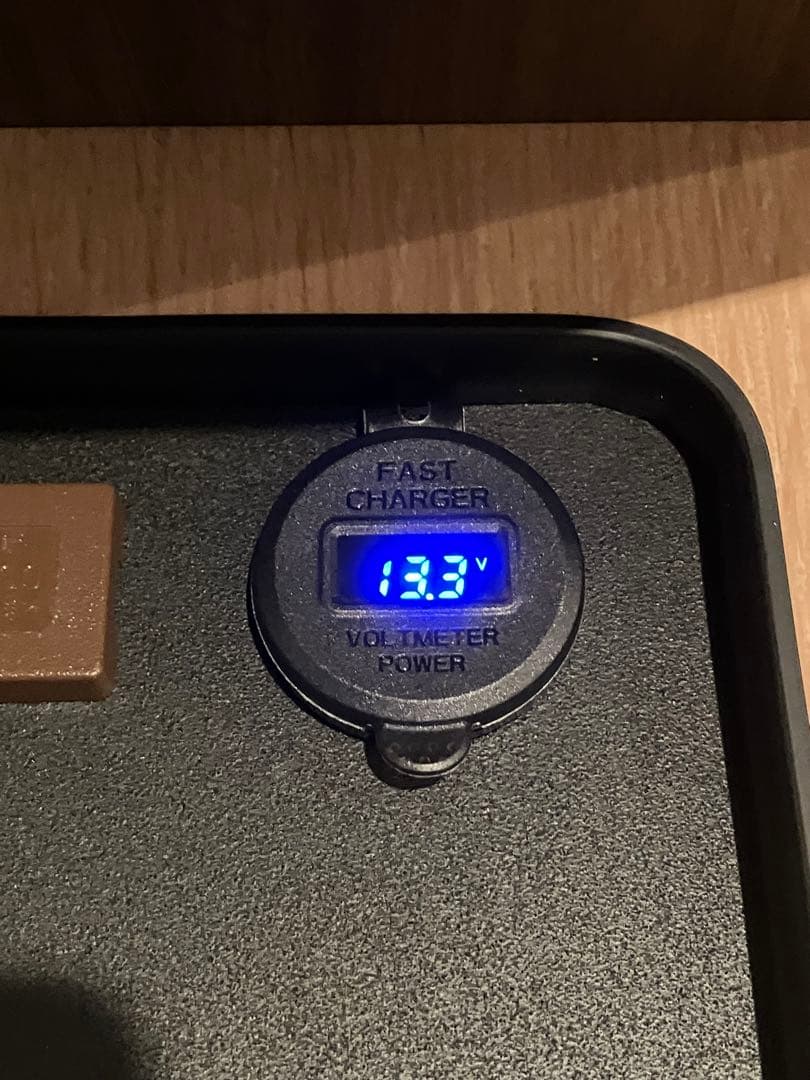 ユウページ② 200系　ハイエース　ワイド　コンソール