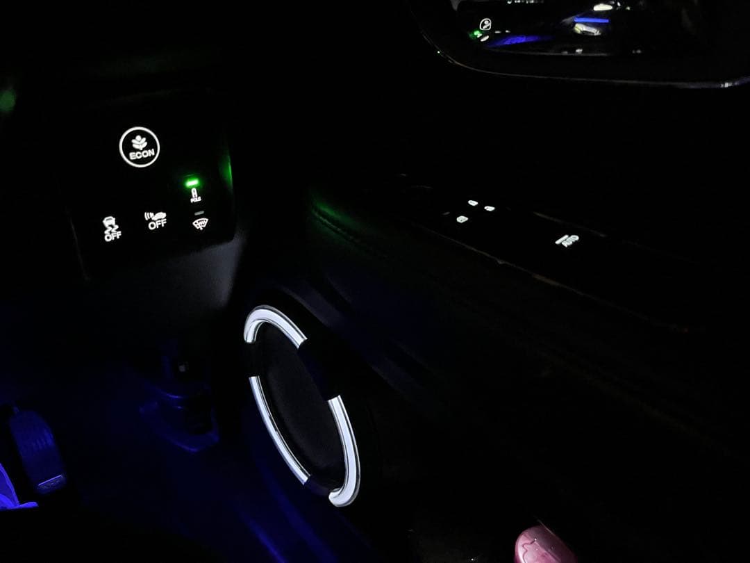 ヴェゼル／純正／LEDスピーカーリング・ドアポケットLED／ホワイト