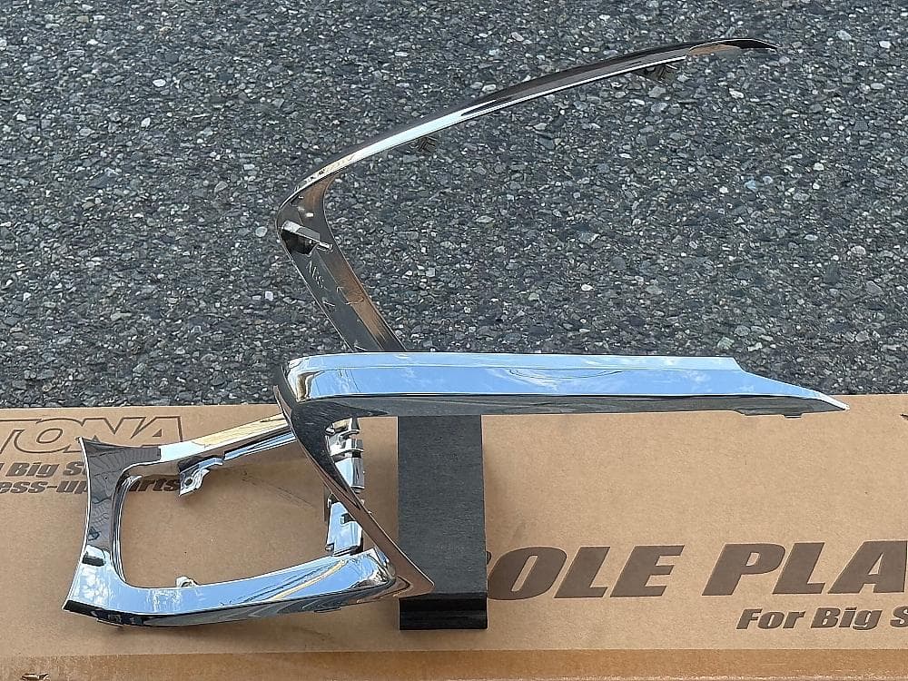 ラス１ 美品 ワイズギア 4D9 マジェスティ メッキインナーパネル SG20J