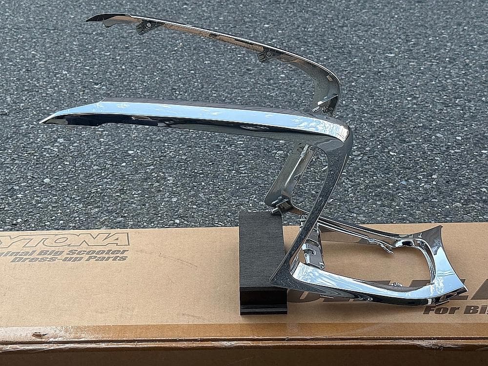 ラス１ 美品 ワイズギア 4D9 マジェスティ メッキインナーパネル SG20J