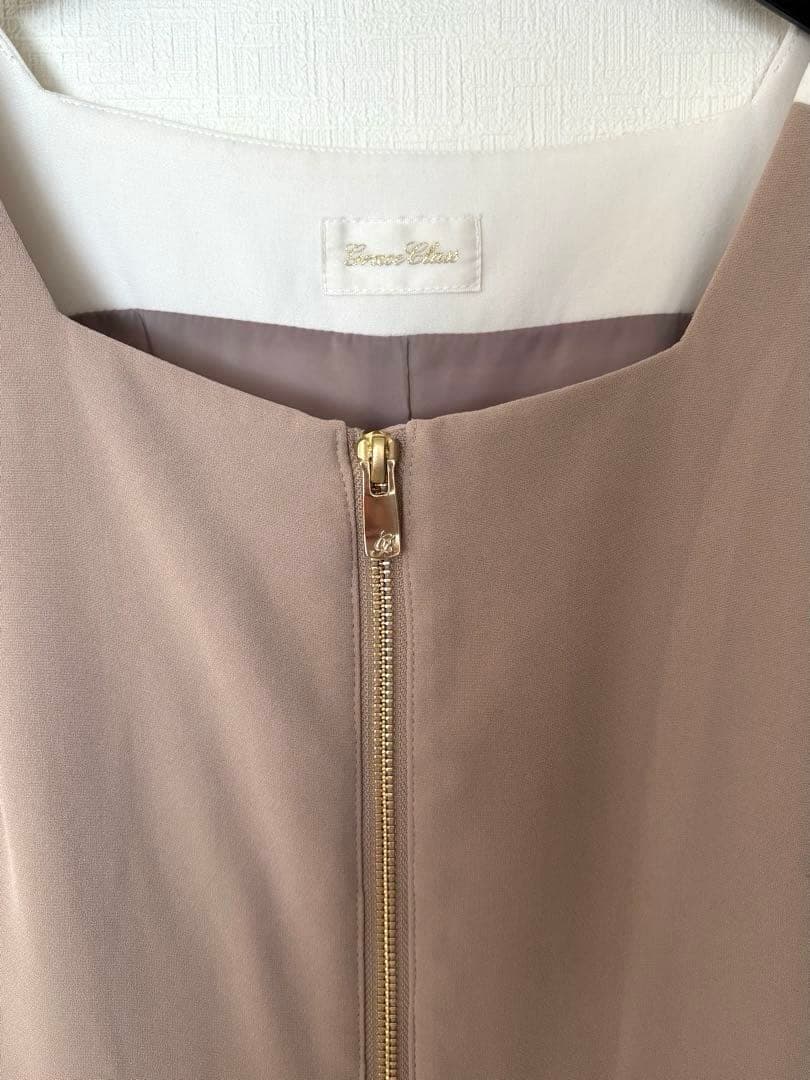 グレースコンチネンタル ラインバイカラードレス　ベージュ　36