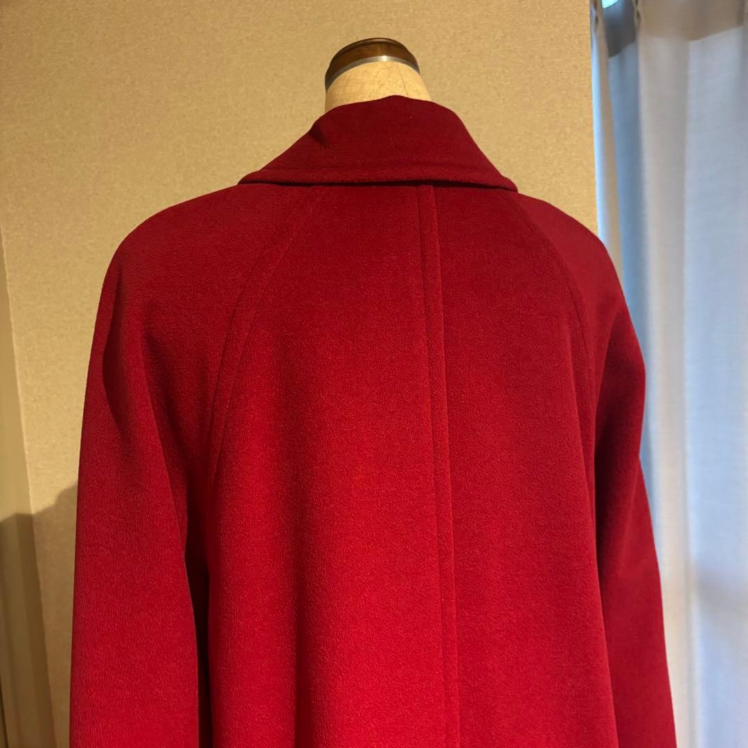 美品 アクアスキュータム 赤 毛100% 上質 ボタン付き ロングコート