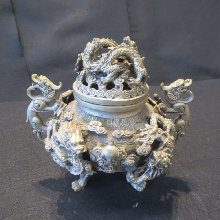 九つの龍の香炉 銅製 銅製 骨董品 重みがある