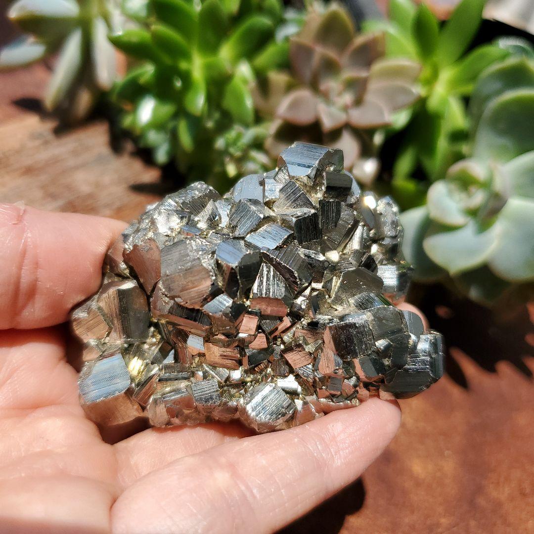 パイライト鉱石　結晶　原石　10　ペルー産　黄鉄鉱