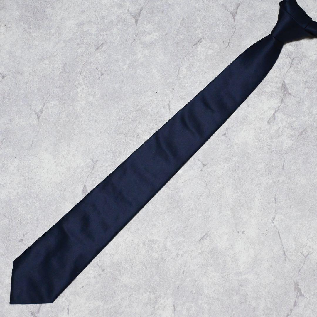 【タグ付き】Emporio Armani ネイビー ソリッド ネクタイ