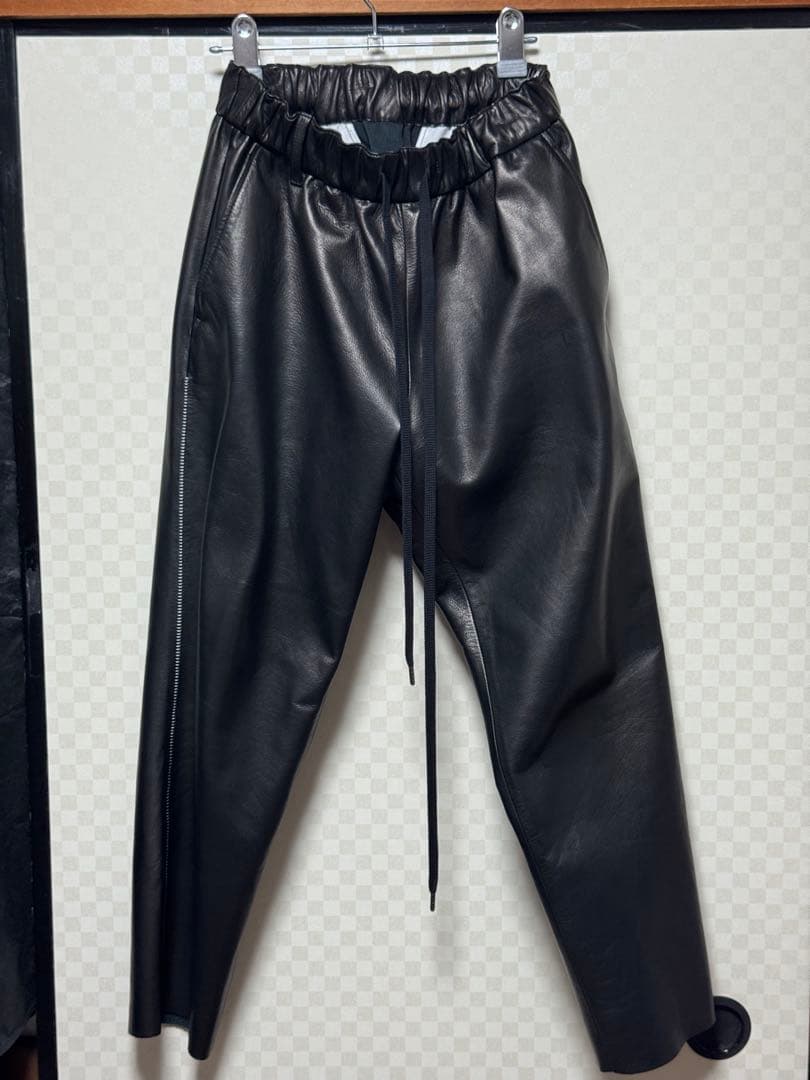BACKLASHリラックスイージーレザーパンツ