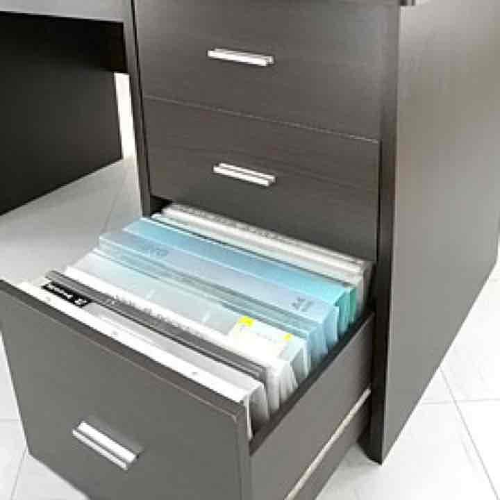 送料無料！引き出し付きデスク