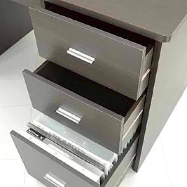 送料無料！引き出し付きデスク