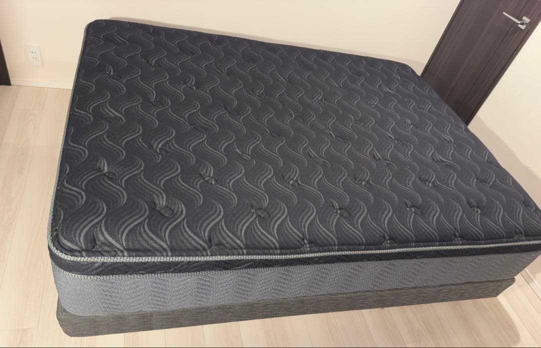 M*e様 【新品未使用】【ボトムセット販売】シモンズ　プレミアムクラス　クイーン