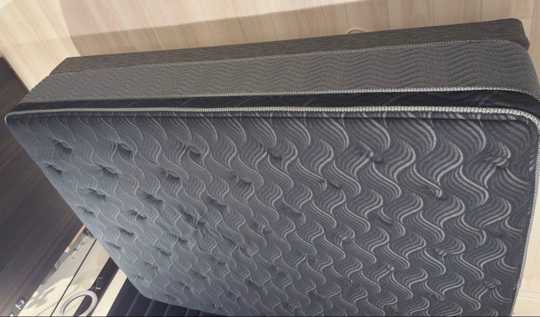 M*e様 【新品未使用】【ボトムセット販売】シモンズ　プレミアムクラス　クイーン