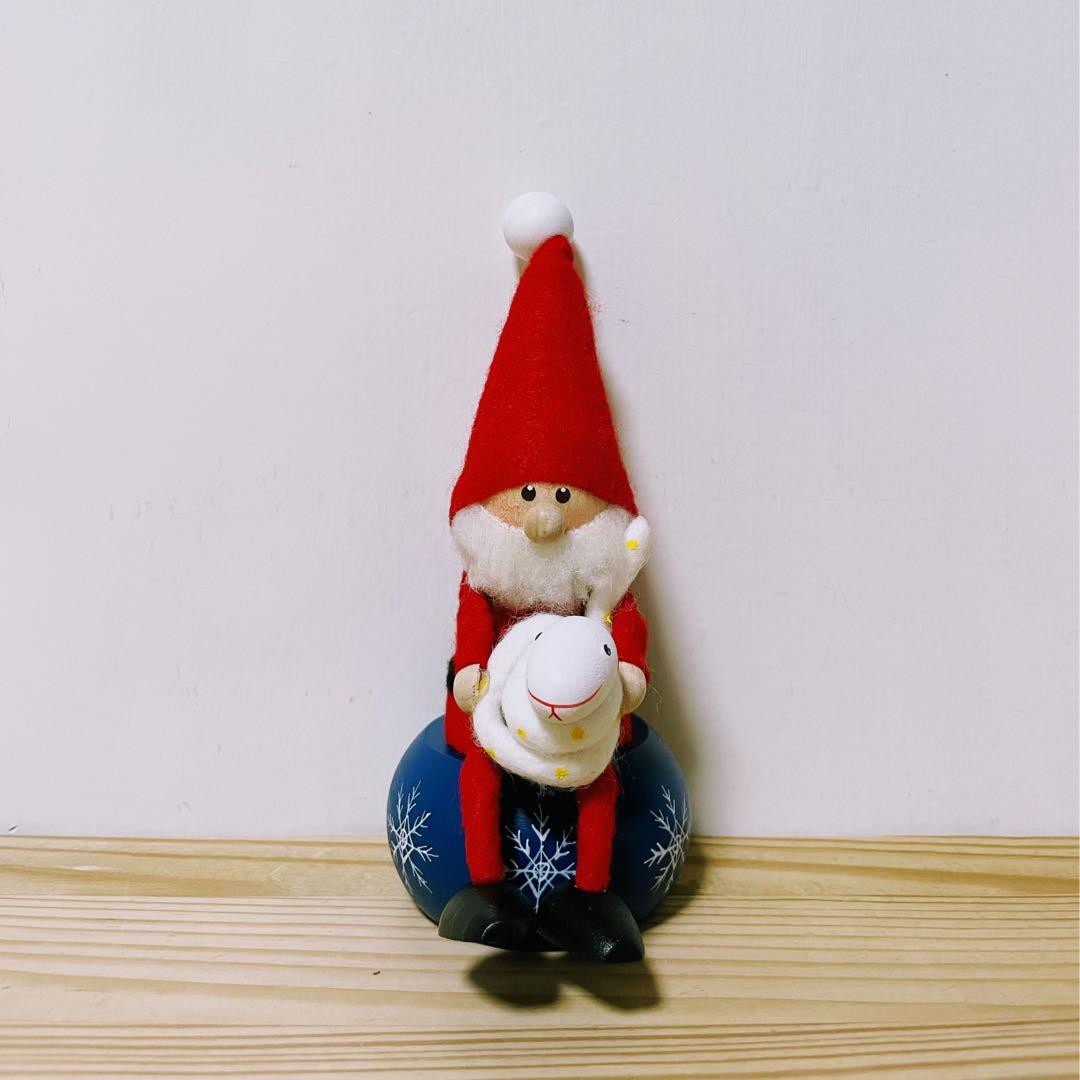 ノルディカニッセ　ヘビを抱えたサンタ＆スツール