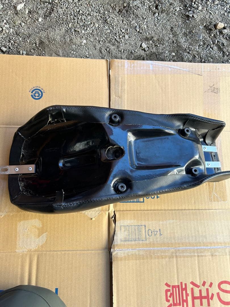 XL1200ハーレー　社外シート