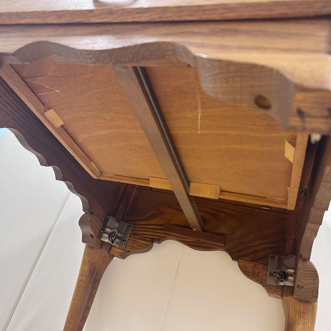 アンティーク　猫脚　サイドテーブル　コーヒーテーブル　引き出し　虎斑柄