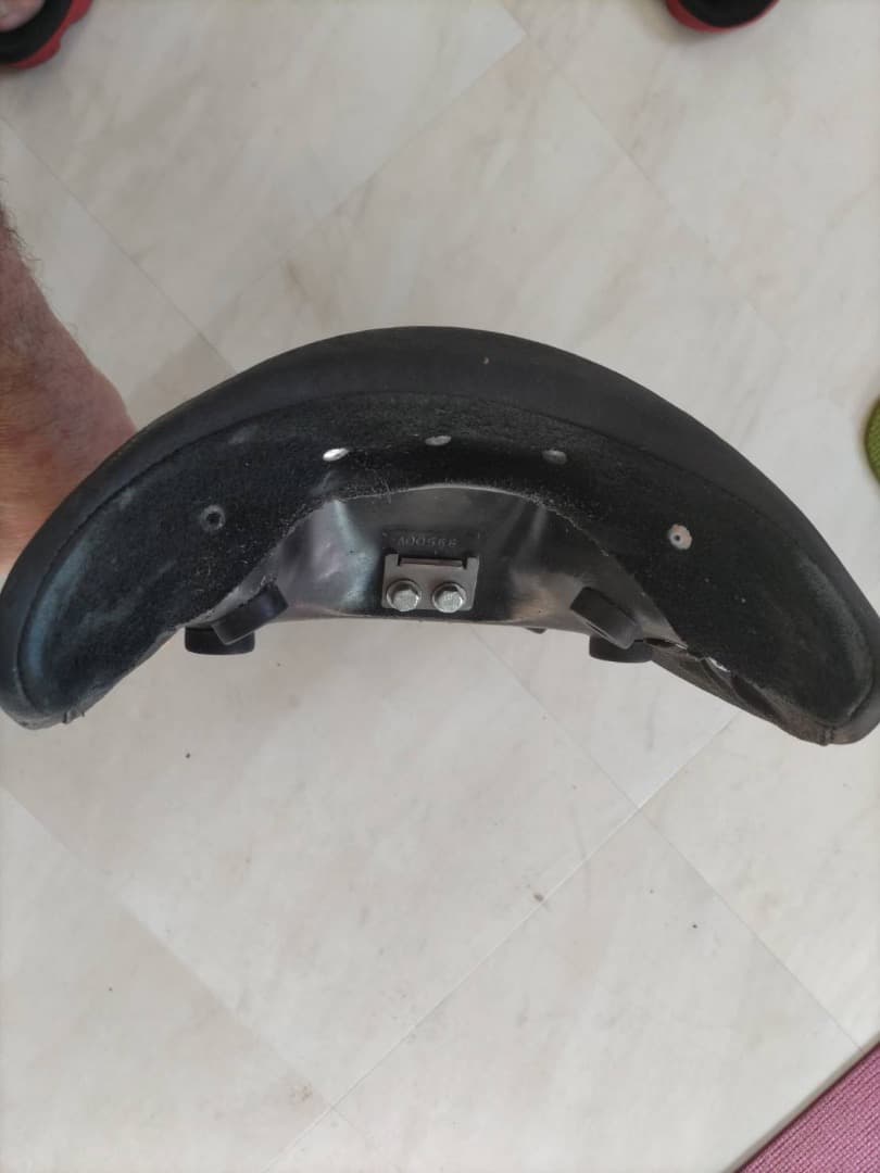 パーツ Yamaha fz1 seat