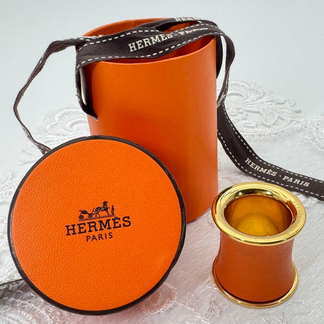 エルメス HERMES スカーフリング 筒型 レザー巻 オレンジ ゴールド 箱付