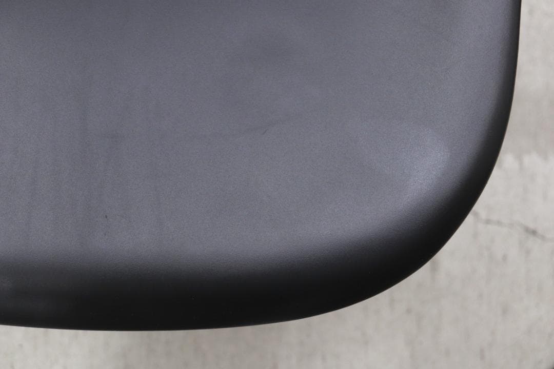 ヴィトラ プラスチック シェルチェア ワイヤーベース ダイニングチェア