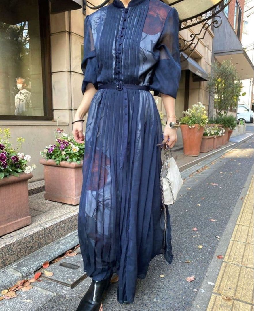 Ameri VINTAGE ELLA VEIL DRESSネイビーM 花柄ロング