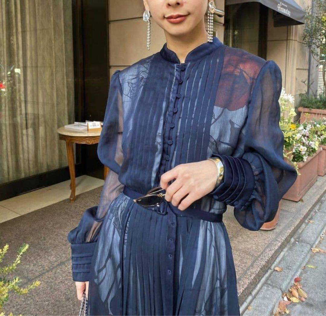 Ameri VINTAGE ELLA VEIL DRESSネイビーM 花柄ロング