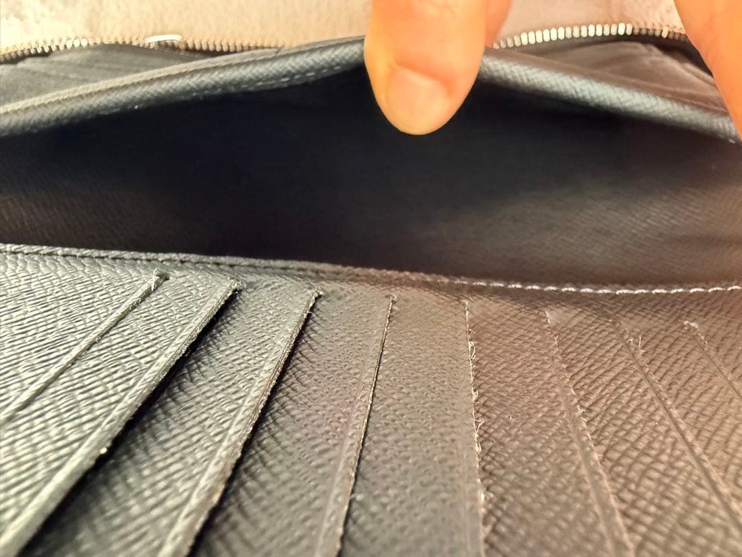 ルイヴィトンM30569 タイガ ジッピーウォレットヴェルティカル 長財布