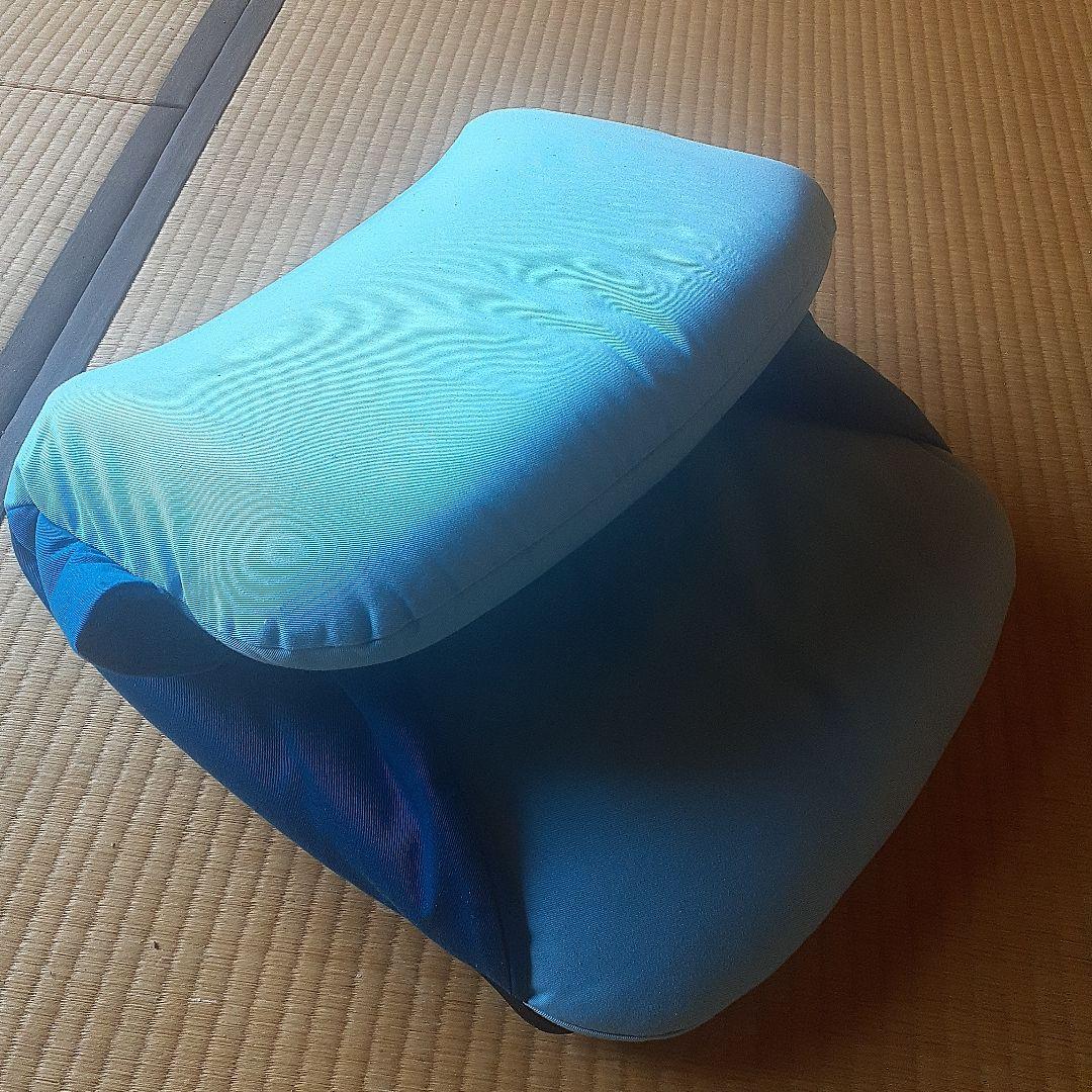 HINATOZAKURA 青い背もたれ付き座椅子